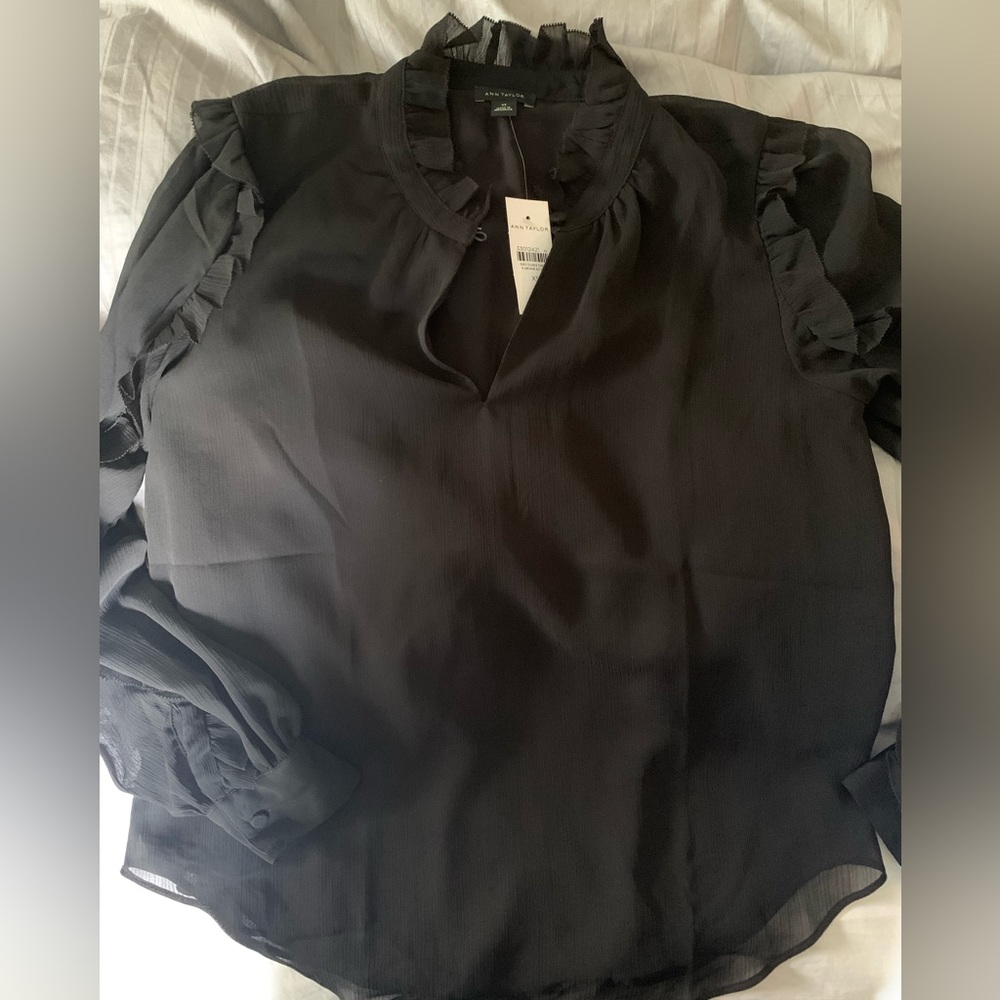Ann Taylor Ruffle Sleeve Detail Blouse Size XS NWT
